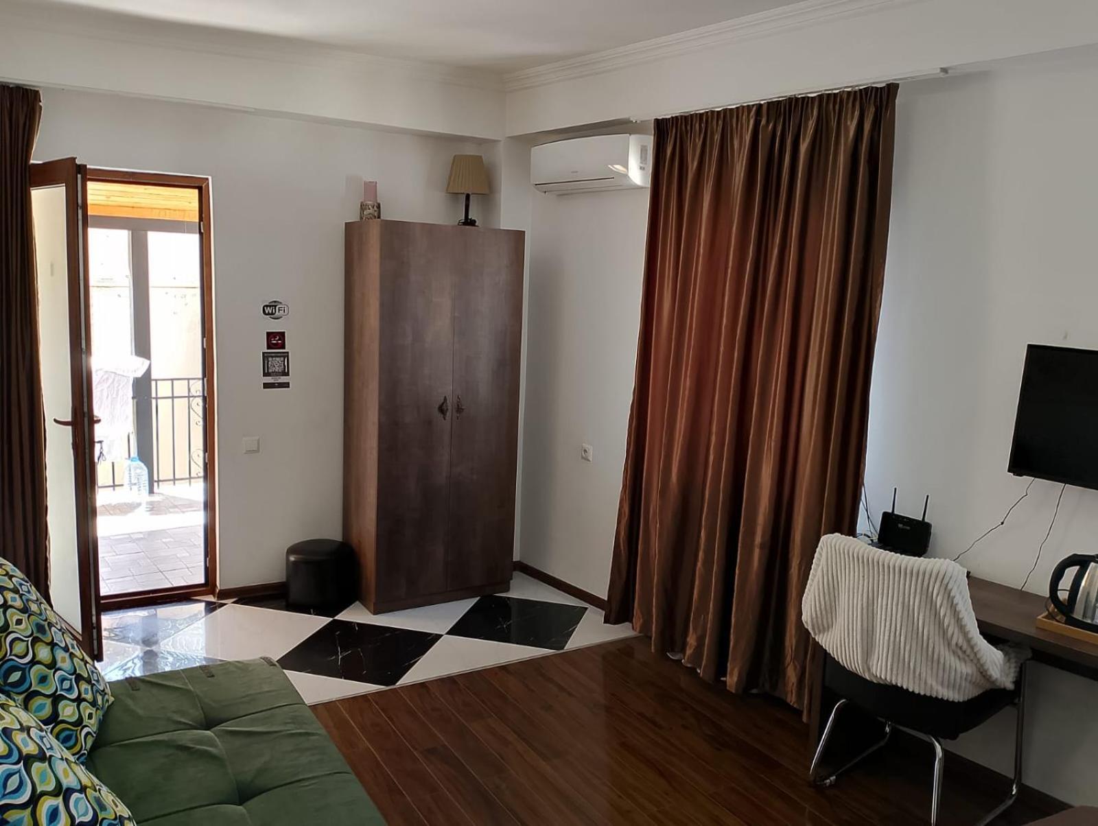 Two Lions Hotel Τυφλίδα Εξωτερικό φωτογραφία
